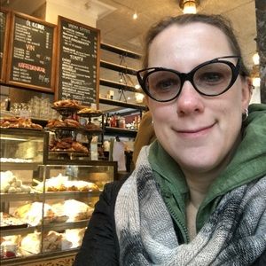 Meet your Posher, Meade